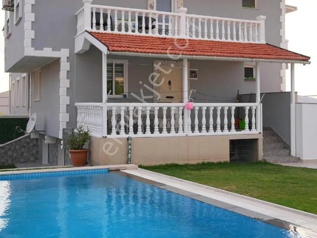 Çeşme, İzmir içerisinde satılık Villa