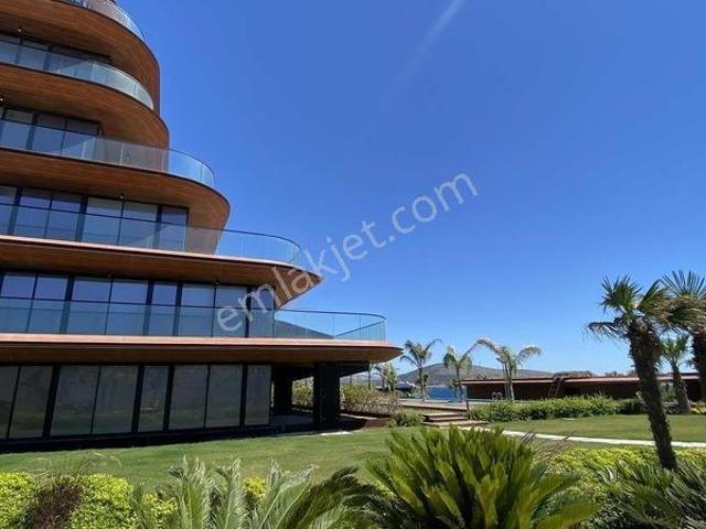 Çeşme, İzmir içerisinde satılık Residence