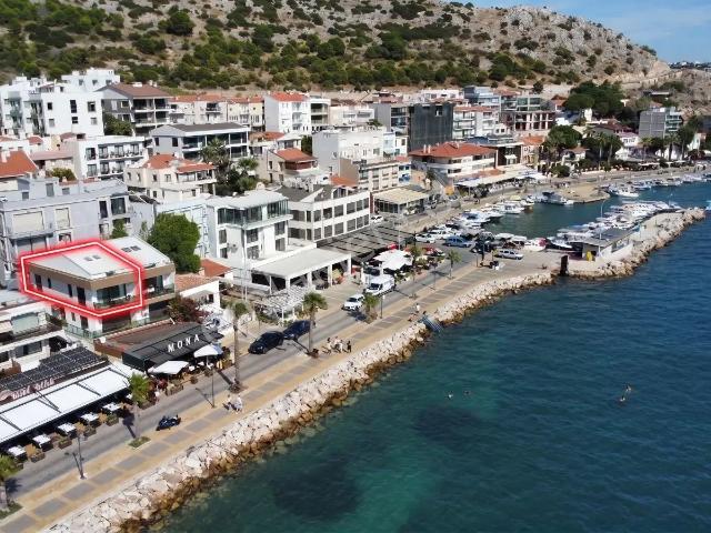 Çeşme, İzmir içerisinde satılık mülk