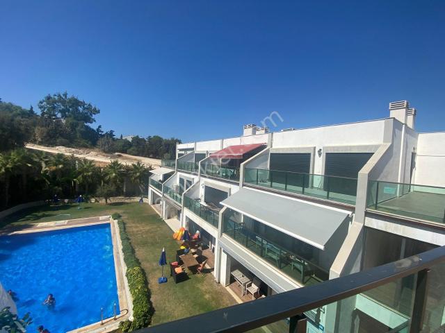 Çeşme, İzmir içerisinde satılık mülk
