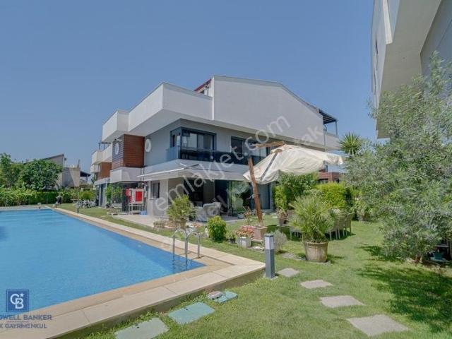 Urla, İzmir içerisinde satılık Villa