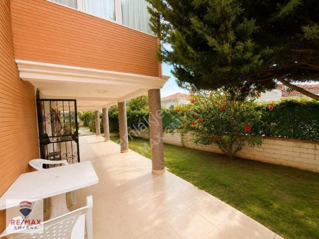 Çeşme, İzmir içerisinde kiralık Villa