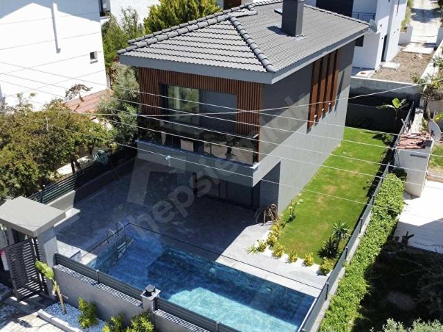 Çeşme, İzmir içerisinde satılık Villa
