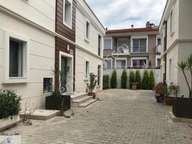 Çeşme, İzmir içerisinde satılık mülk
