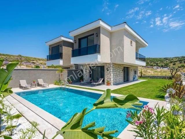Çeşme, İzmir içerisinde satılık Villa