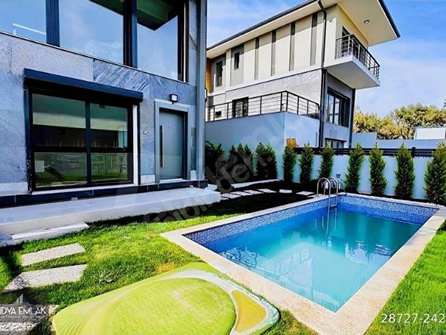 Sakarya Mahallesi, Çeşme içerisinde satılık Villa