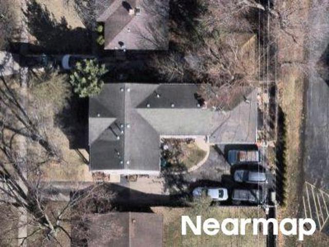 House for sale in Wheeling, Illinois