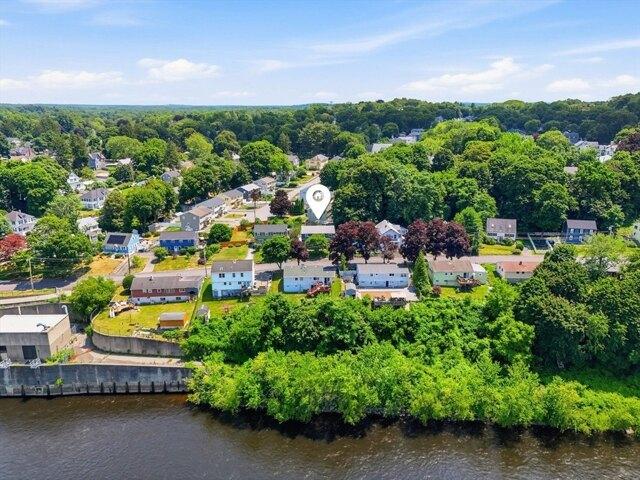 Condo for sale in Lowell, Massachusetts