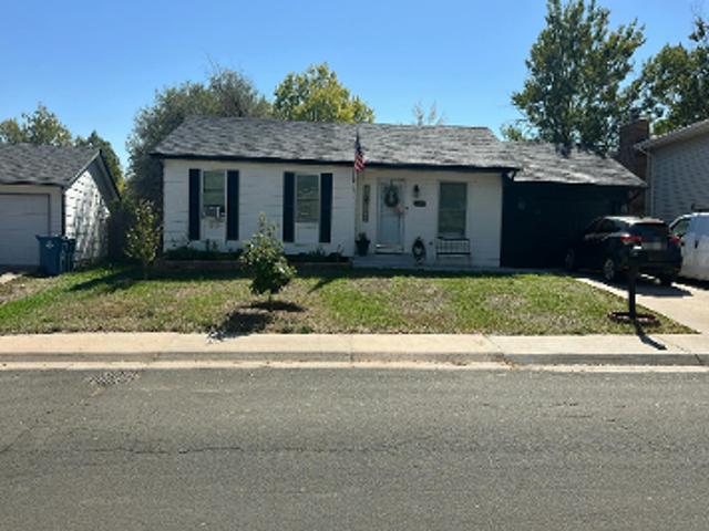 House for sale in Aurora Highlands, Aurora