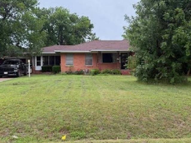 House for sale in Ellis, Texas