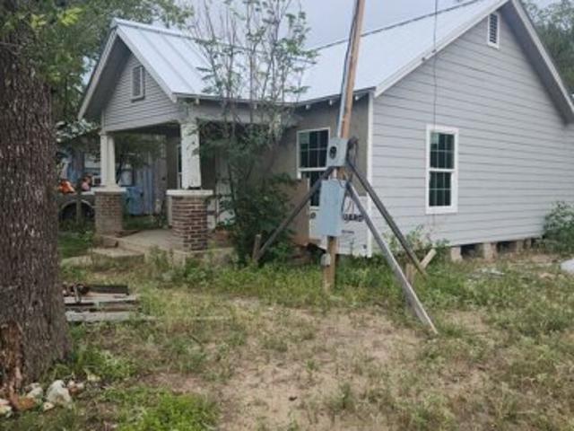 House for sale in Uvalde, Texas