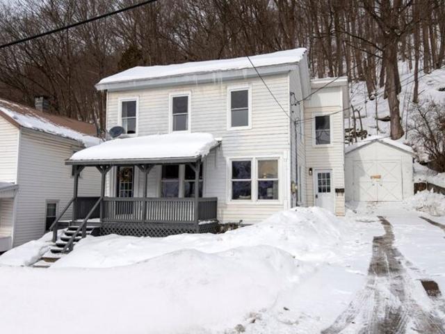 House for sale in Little Falls