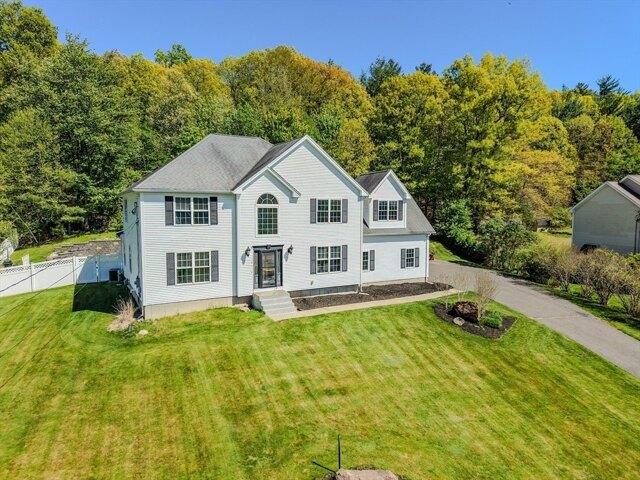 House for sale in Hampden, Massachusetts