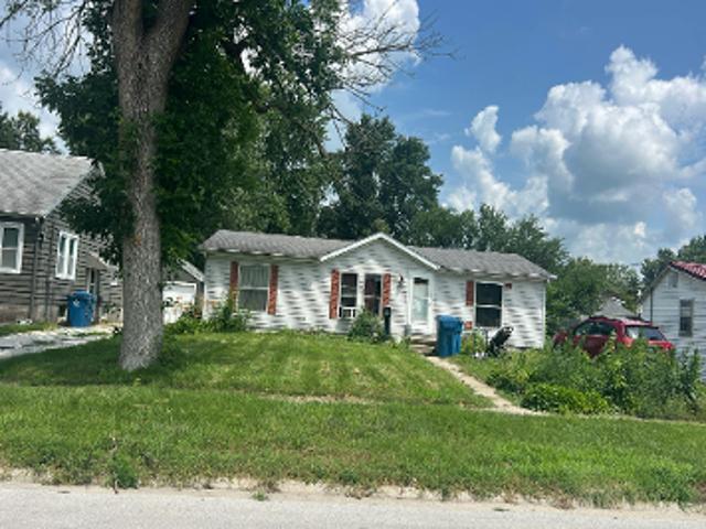 House for sale in Watseka, Illinois