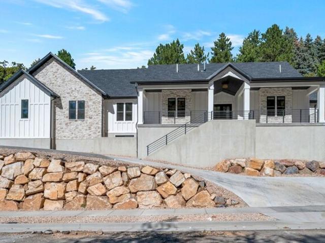 House for sale in Layton, Utah