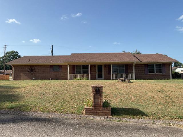 House for sale in White Oak, Texas