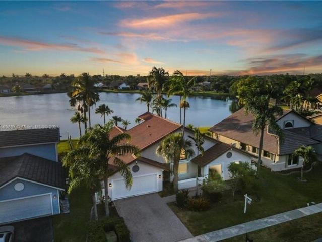 House for sale in Davie