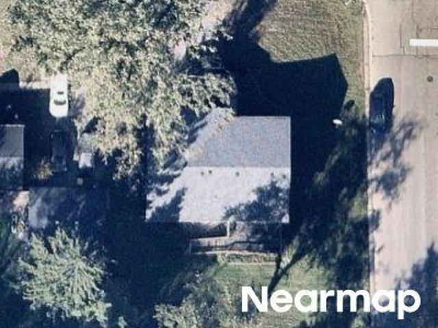 House for sale in Mchenry, Illinois
