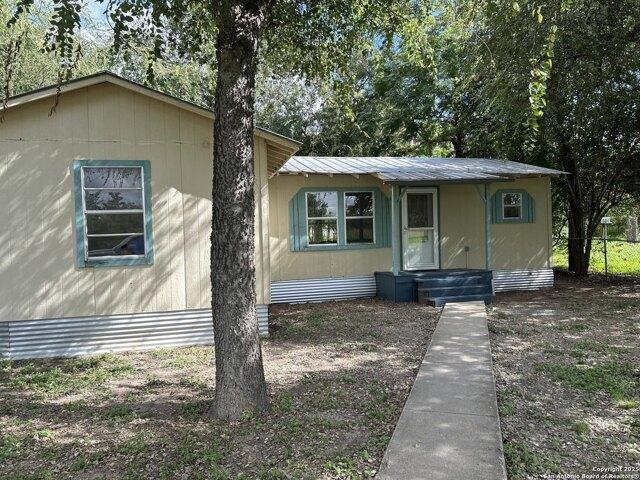 House for sale in Uvalde, Texas
