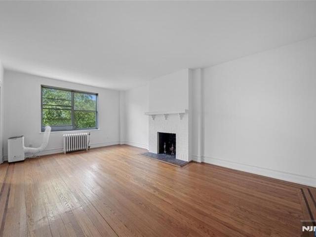 Condo for sale in Englewood, New Jersey