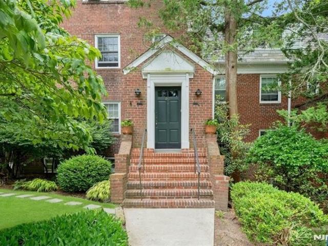 Condo for sale in Englewood, New Jersey