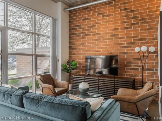 Condo for sale in Royal Oak