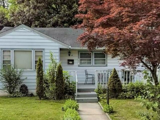 House for sale in Lawnside House for sale in Lawnside
