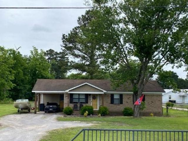 House for sale in Falkville, Alabama