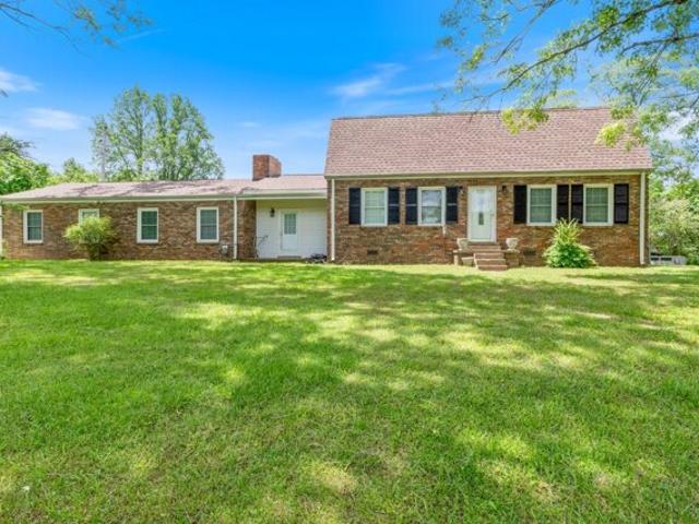 House for sale in Dickson