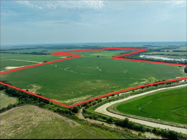 Farm for sale in Wheatley, St. Francis County