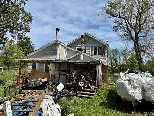 House for sale in Oneida, New York