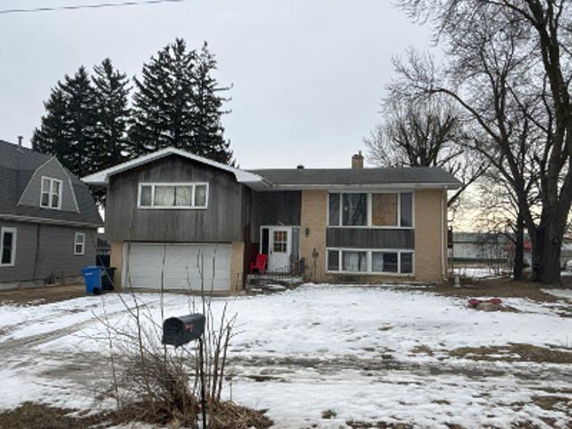 House for sale in New Hampton, Iowa