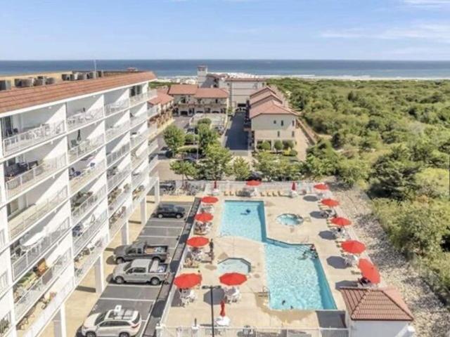 Condo for sale in Wildwood