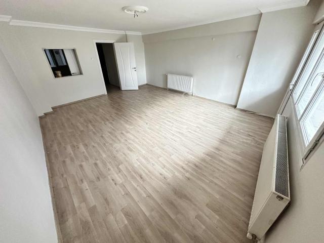 Konak, İzmir içerisinde satılık mülk