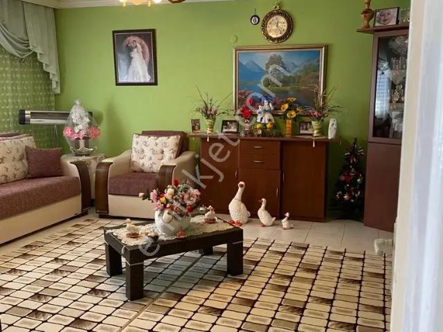 Konak, İzmir içerisinde satılık mülk