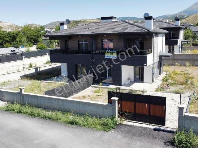 Melikgazi içerisinde satılık Villa