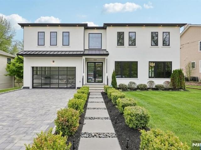 House for sale in Oradell, New Jersey