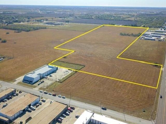 Land for sale in Victoria Land for sale in Victoria