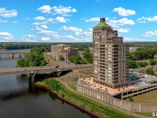 Condo for sale in East Hartford, Connecticut