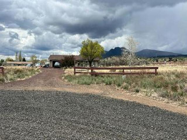 House for sale in Flagstaff