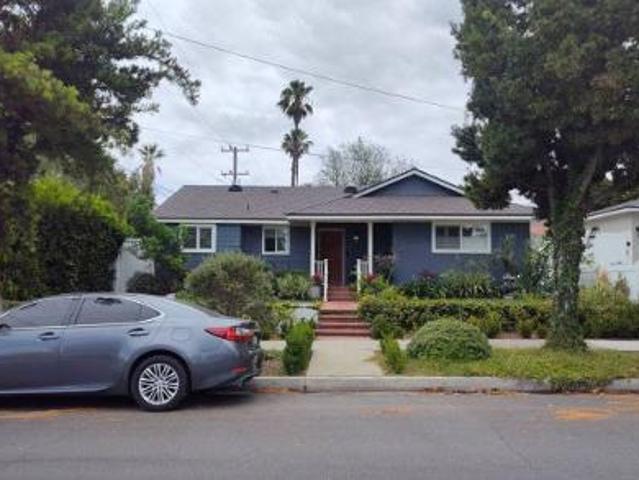 House for sale in Long Beach