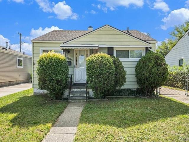 House for sale in Madison Heights, Michigan