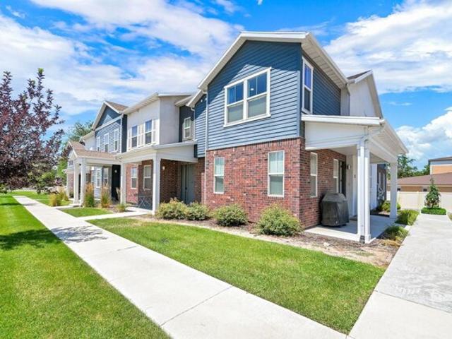 House for sale in Sandy, Utah