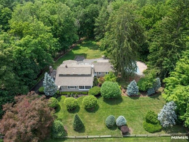 House for sale in Saddle River, New Jersey