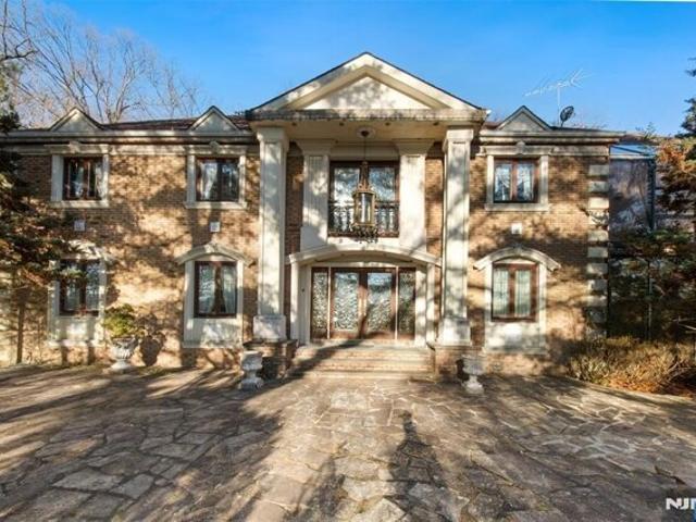 House for sale in Saddle River, New Jersey