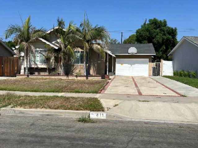 House for sale in Orange, Orange County