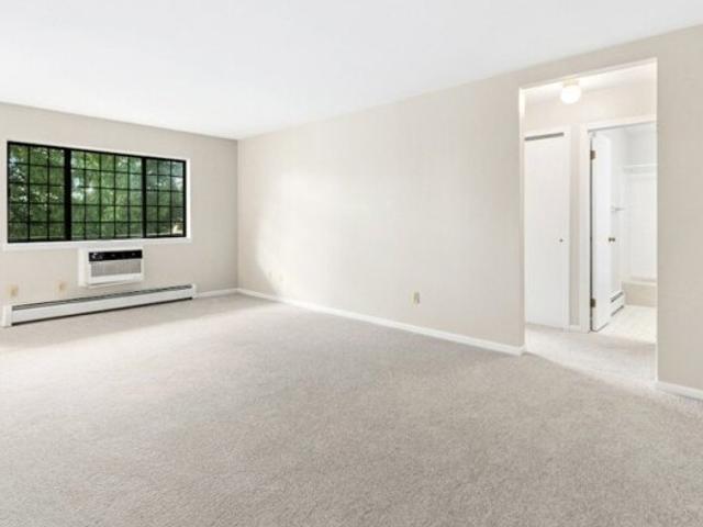 Condo for sale in Briarwood Coachlight Square, Chatham Township
