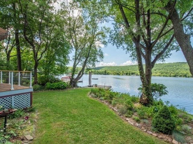 House for sale in Augusta, New Jersey