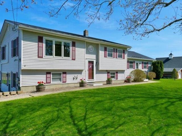 House for sale in Grand Isle, Vermont