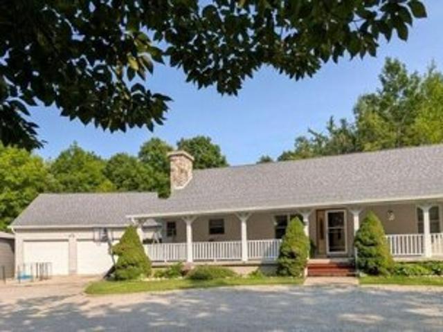 House for sale in Spruce House for sale in Spruce